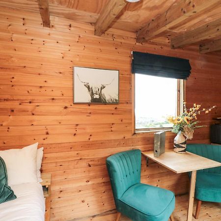 Shepherd'S Hut Scarborough Exterior photo